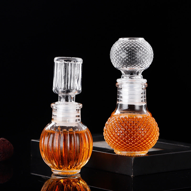 Mini glass wishing bottle in vintage decanter style, apothecary jar, by cjdropshipping, with a small cork stopper and decorative design